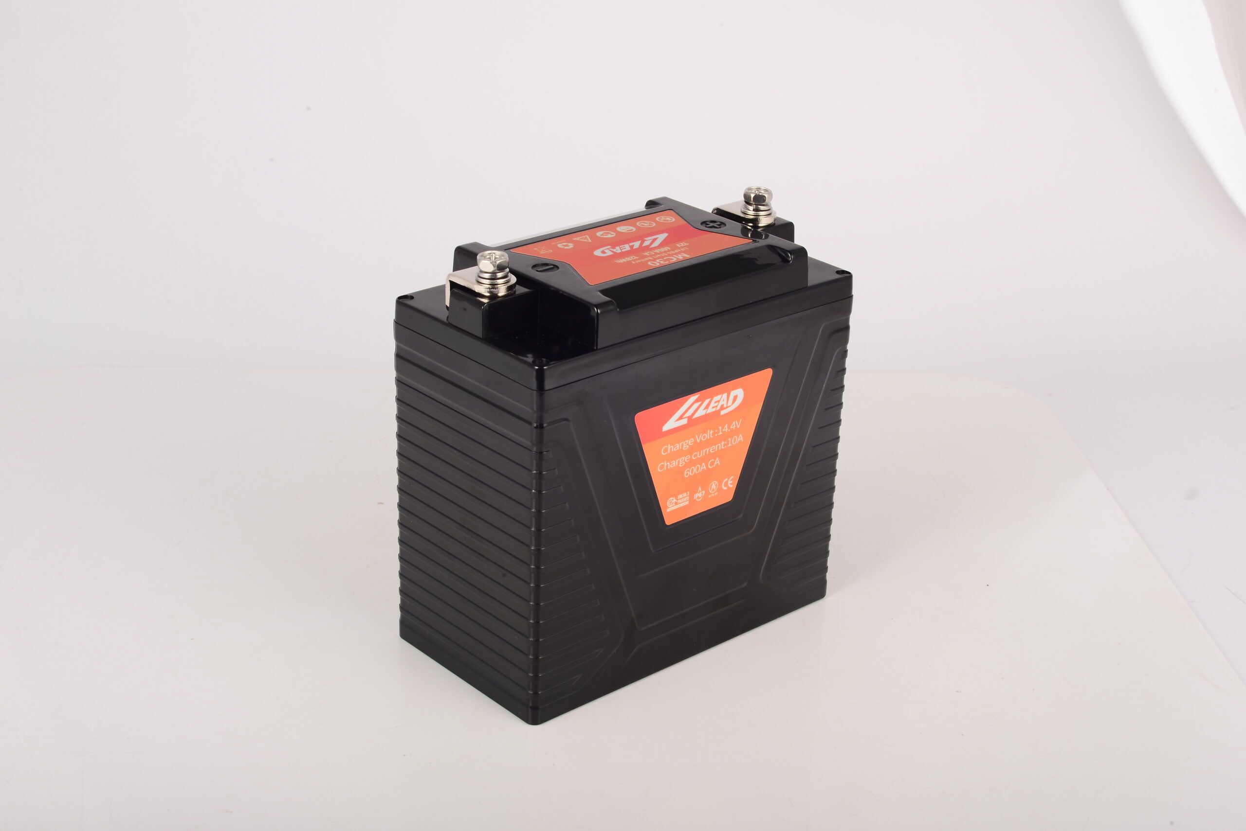 MC30 LIFEPO4 Motorradbatterie 12V - 10Ah - 600CCA mit Batteriewächter